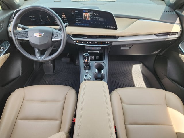 2024 Cadillac XT4 FWD Luxury