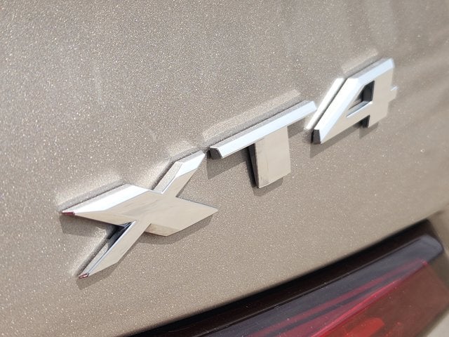 2024 Cadillac XT4 FWD Luxury