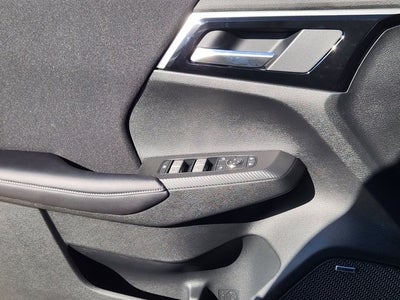 2026 Mitsubishi Outlander ES