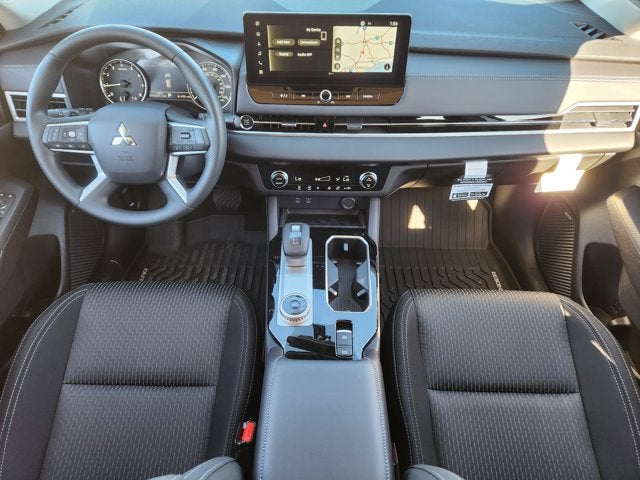 2026 Mitsubishi Outlander ES