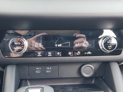 2026 Mitsubishi Outlander ES