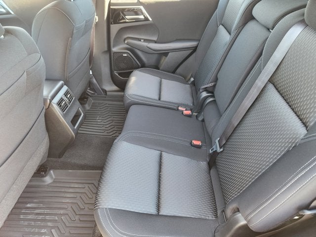 2026 Mitsubishi Outlander ES