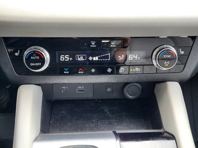 2023 Mitsubishi Outlander SEL