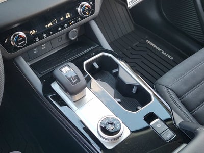 2026 Mitsubishi Outlander SE