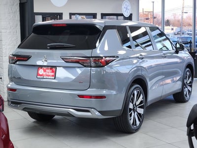 2026 Mitsubishi Outlander SE