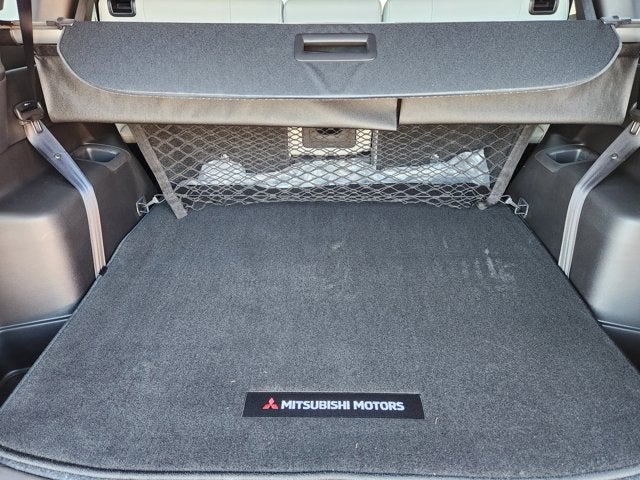 2025 Mitsubishi Outlander Base