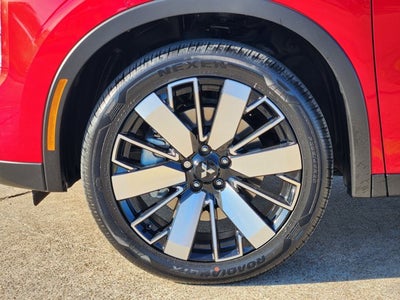 2025 Mitsubishi Outlander Base