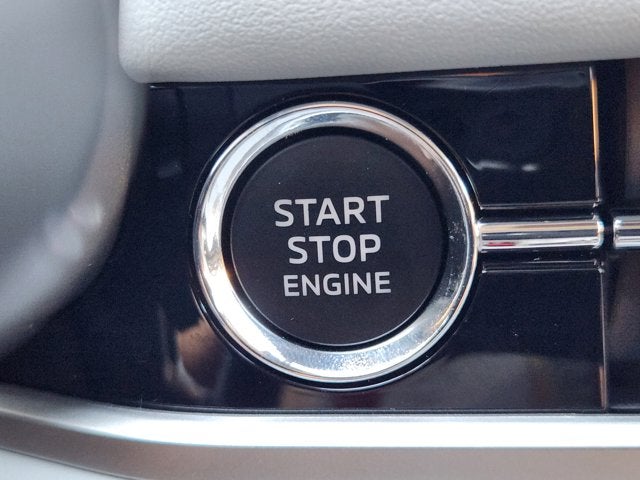 2025 Mitsubishi Outlander Base