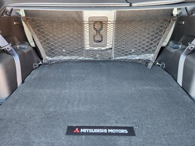 2025 Mitsubishi Outlander Base