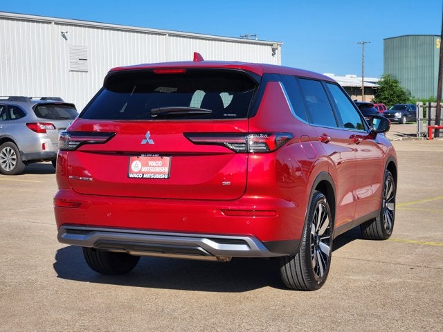 2025 Mitsubishi Outlander Base