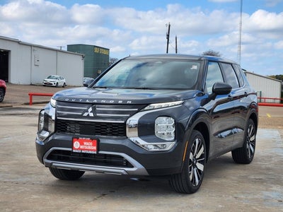 2026 Mitsubishi Outlander SE