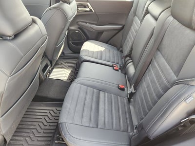 2026 Mitsubishi Outlander SE