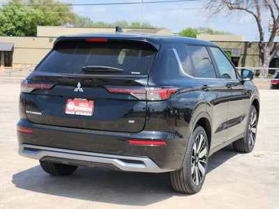 2026 Mitsubishi Outlander SE