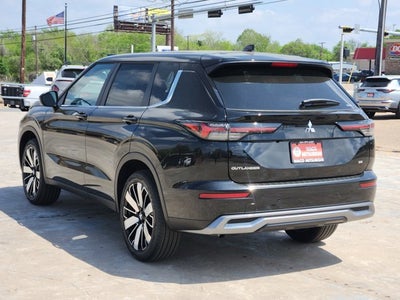2026 Mitsubishi Outlander SE