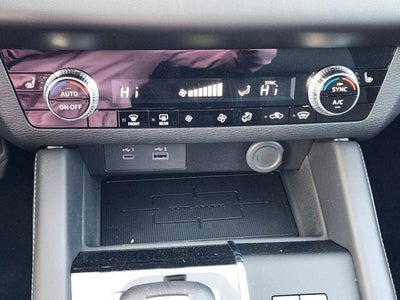 2025 Mitsubishi Outlander Plug-In Hybrid ES