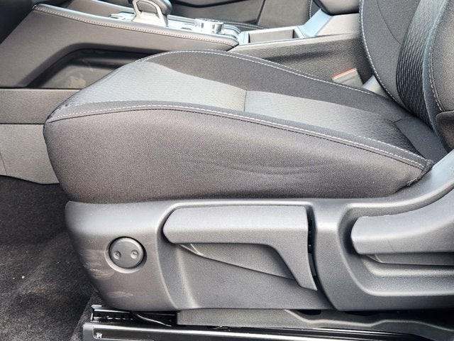 2025 Mitsubishi Outlander Plug-In Hybrid ES