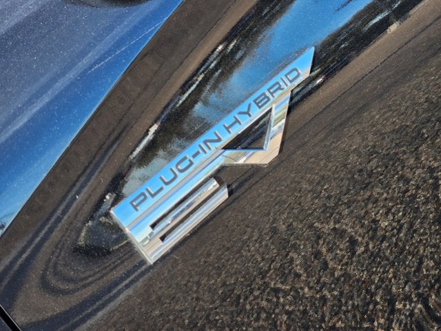 2025 Mitsubishi Outlander Plug-In Hybrid ES