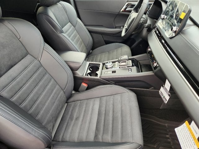 2025 Mitsubishi Outlander Plug-In Hybrid SE