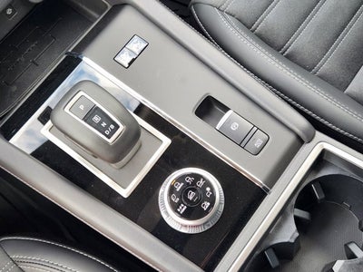 2025 Mitsubishi Outlander Plug-In Hybrid SE