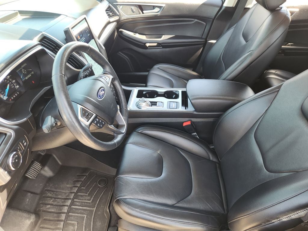 2021 Ford Edge Titanium