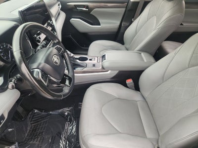 2021 Toyota Highlander Platinum