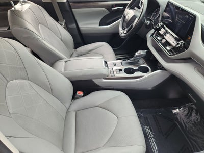 2021 Toyota Highlander Platinum