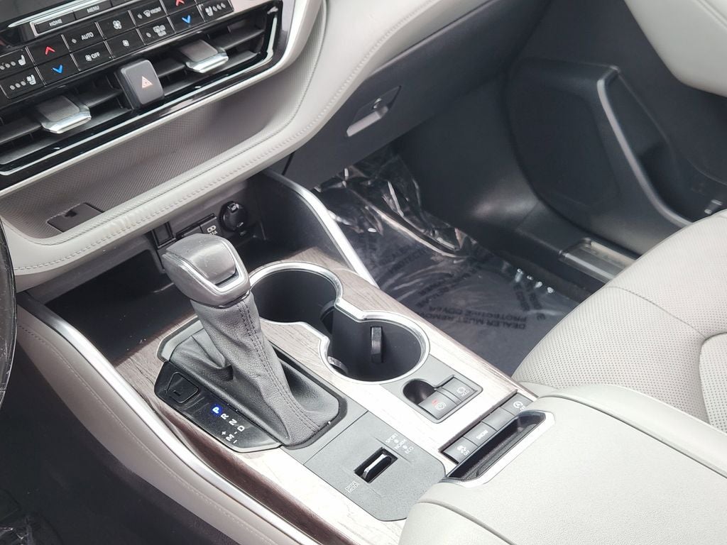 2021 Toyota Highlander Platinum