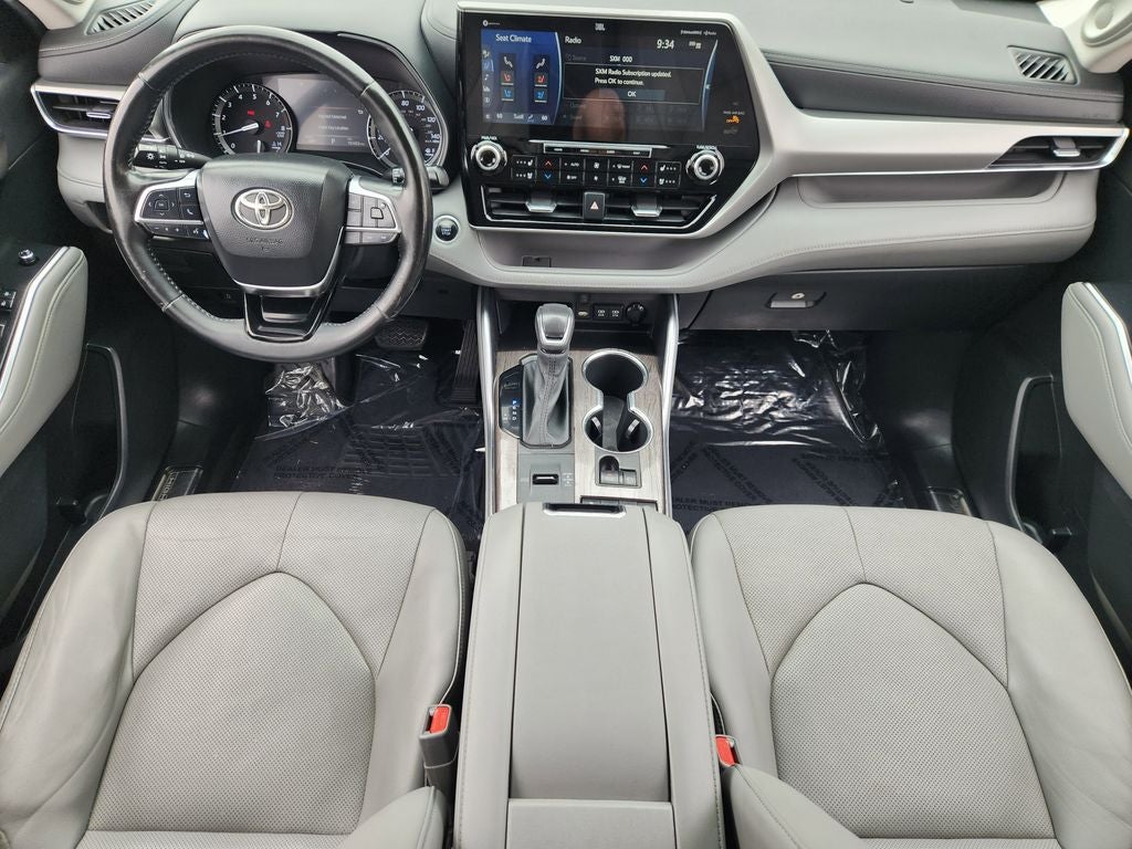 2021 Toyota Highlander Platinum