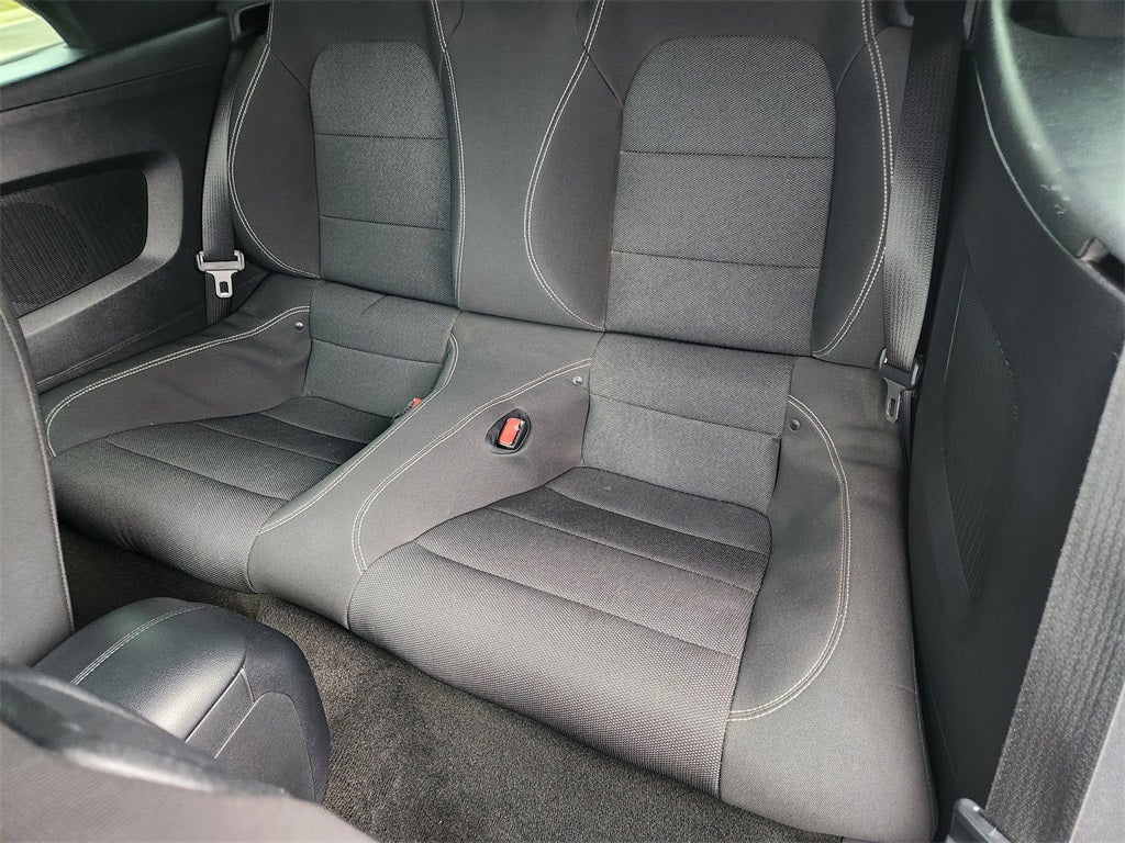 2016 Ford Mustang V6