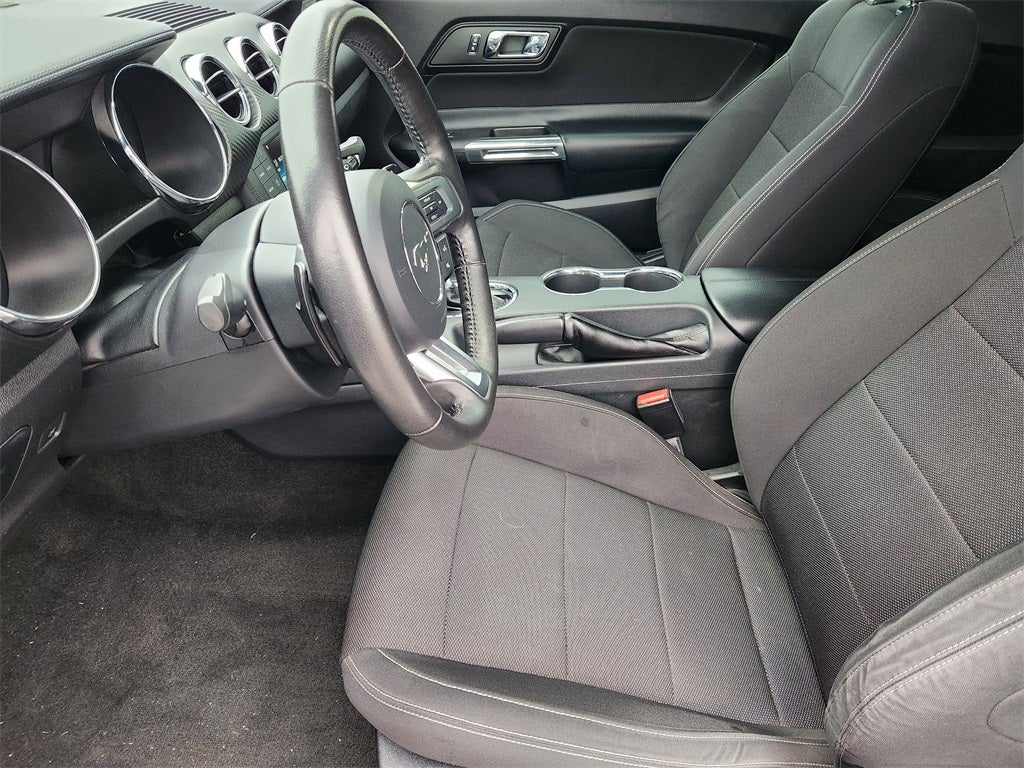 2016 Ford Mustang V6