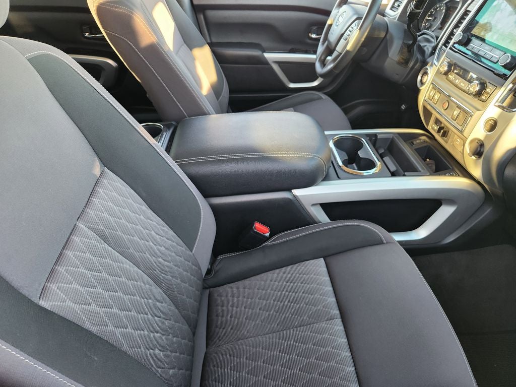 2021 Nissan Titan SV