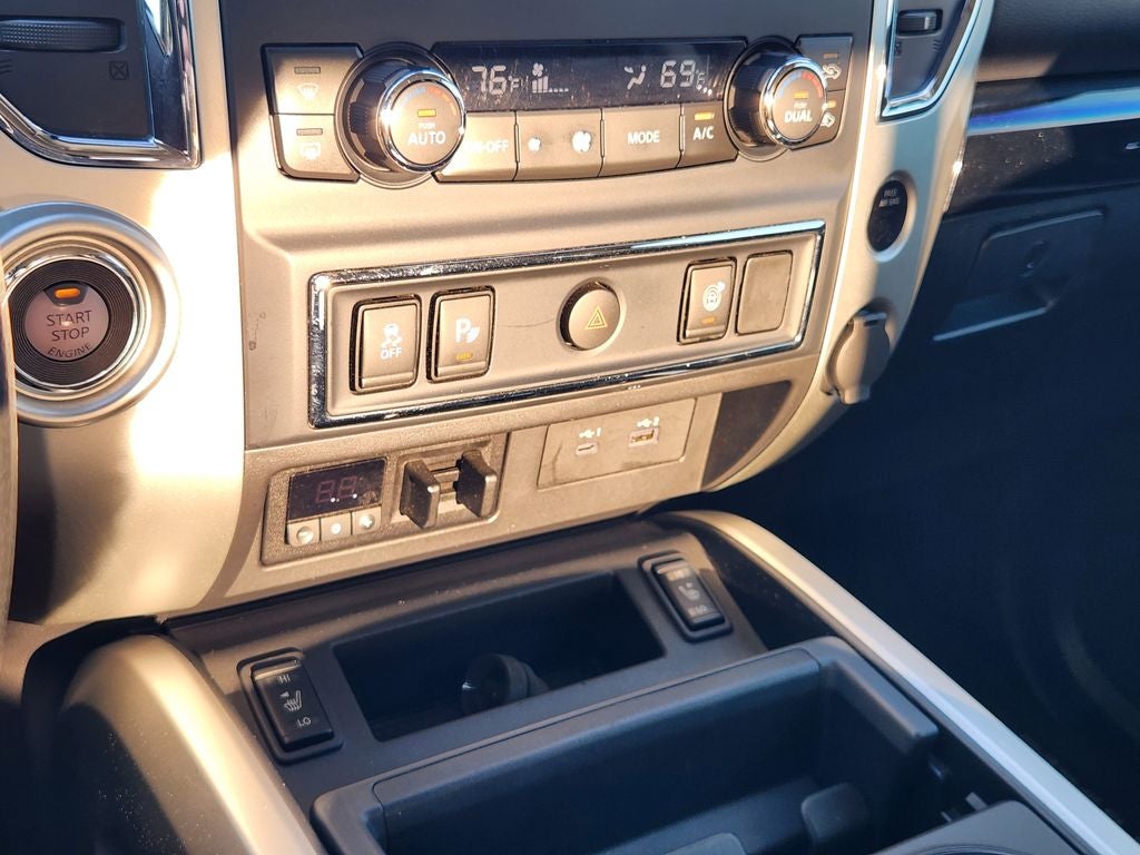 2021 Nissan Titan SV