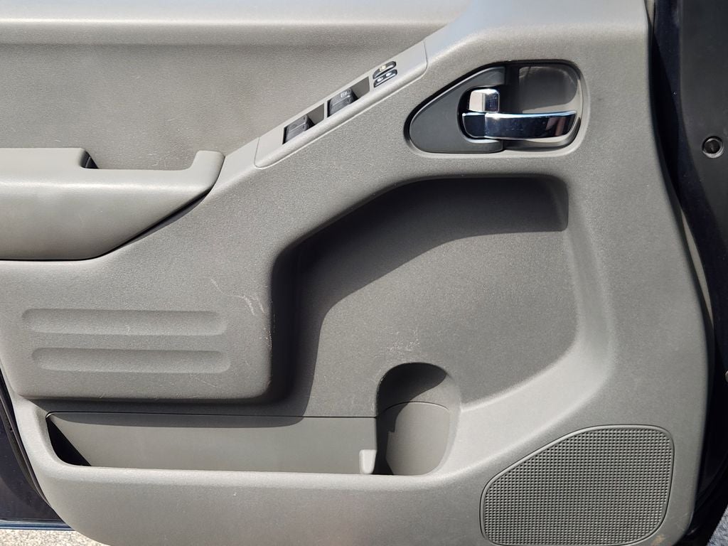 2015 Nissan Frontier SV