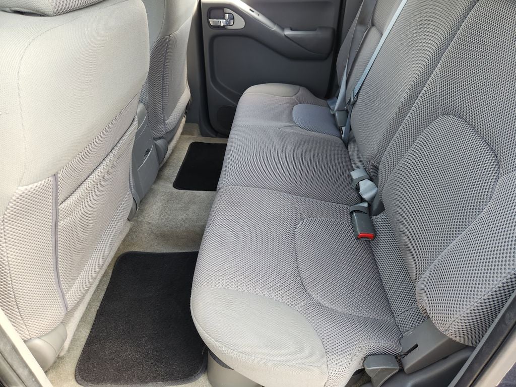 2015 Nissan Frontier SV