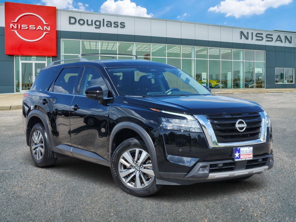 2024 Nissan Pathfinder SL