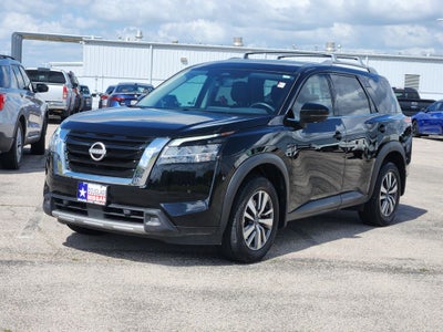 2024 Nissan Pathfinder SL