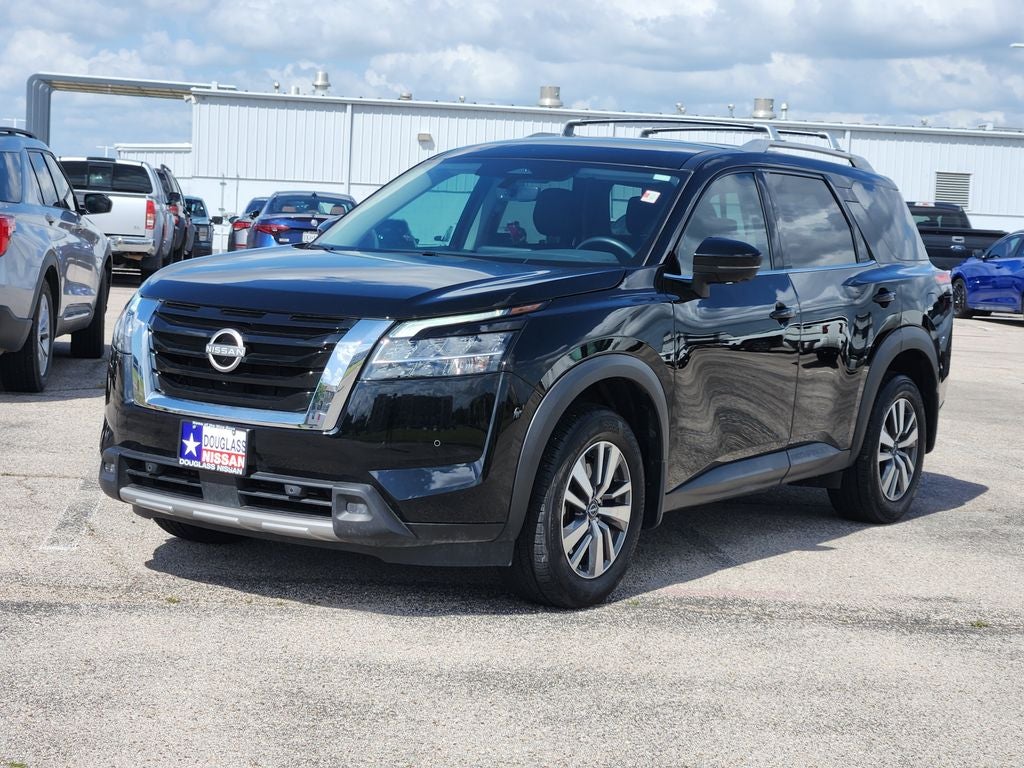 2024 Nissan Pathfinder SL