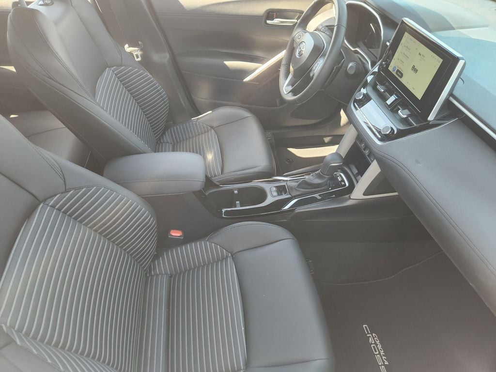 2025 Toyota Corolla Cross Hybrid XSE