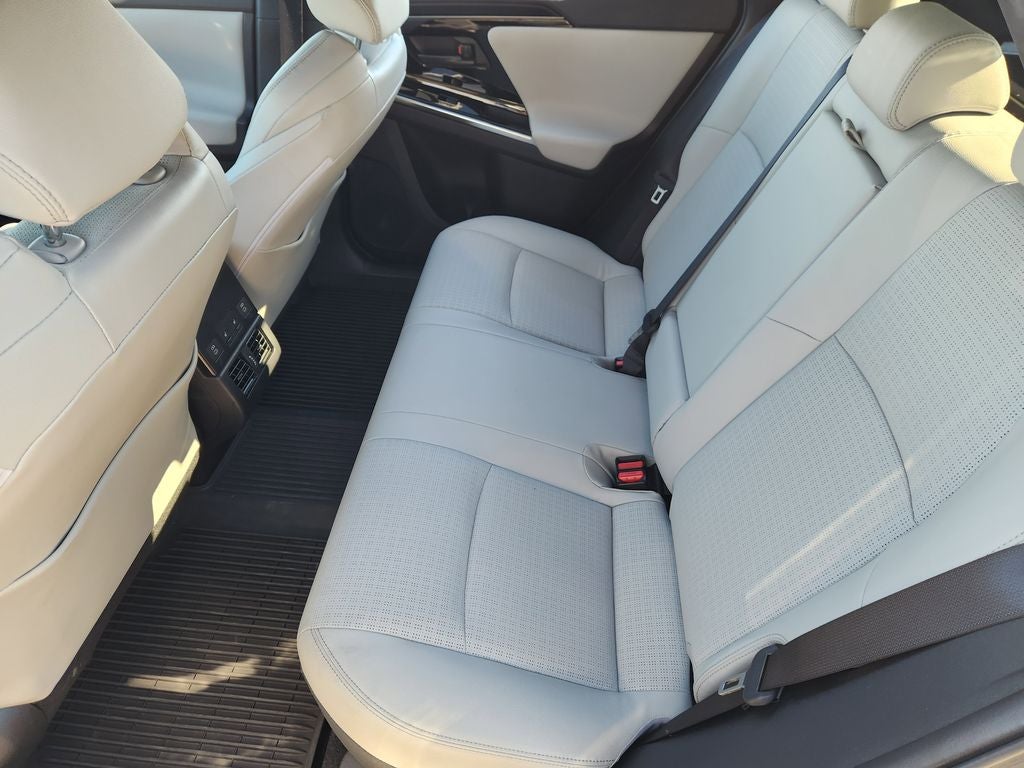 2023 Toyota bZ4X Base