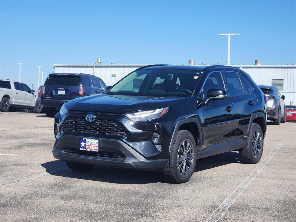 2022 Toyota RAV4 Hybrid XLE Premium