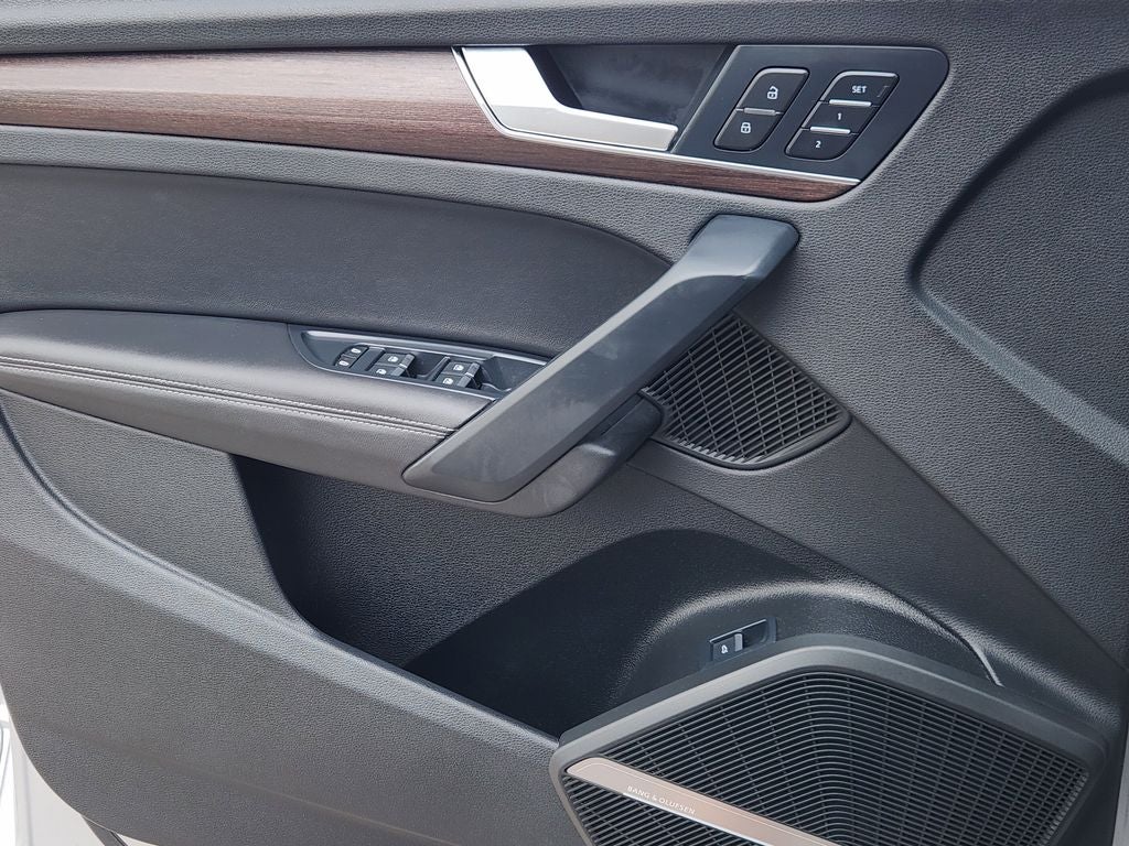 2022 Audi Q5 40 Premium Plus quattro