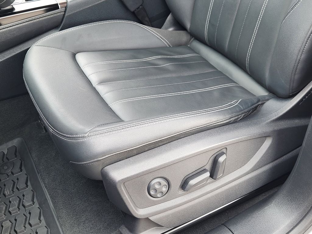 2022 Audi Q5 40 Premium Plus quattro