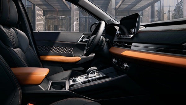 2023 Outlander Interior | Waco Mitsubishi in Waco TX